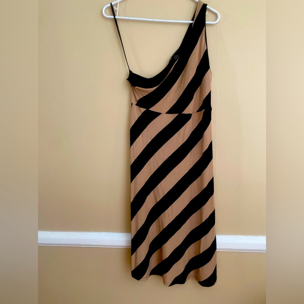 4/$20 INC International Concepts dress